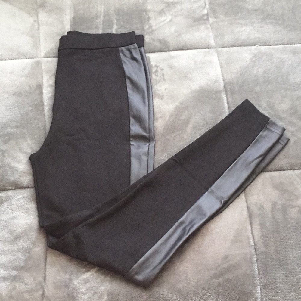 Black LA Hearts Pants